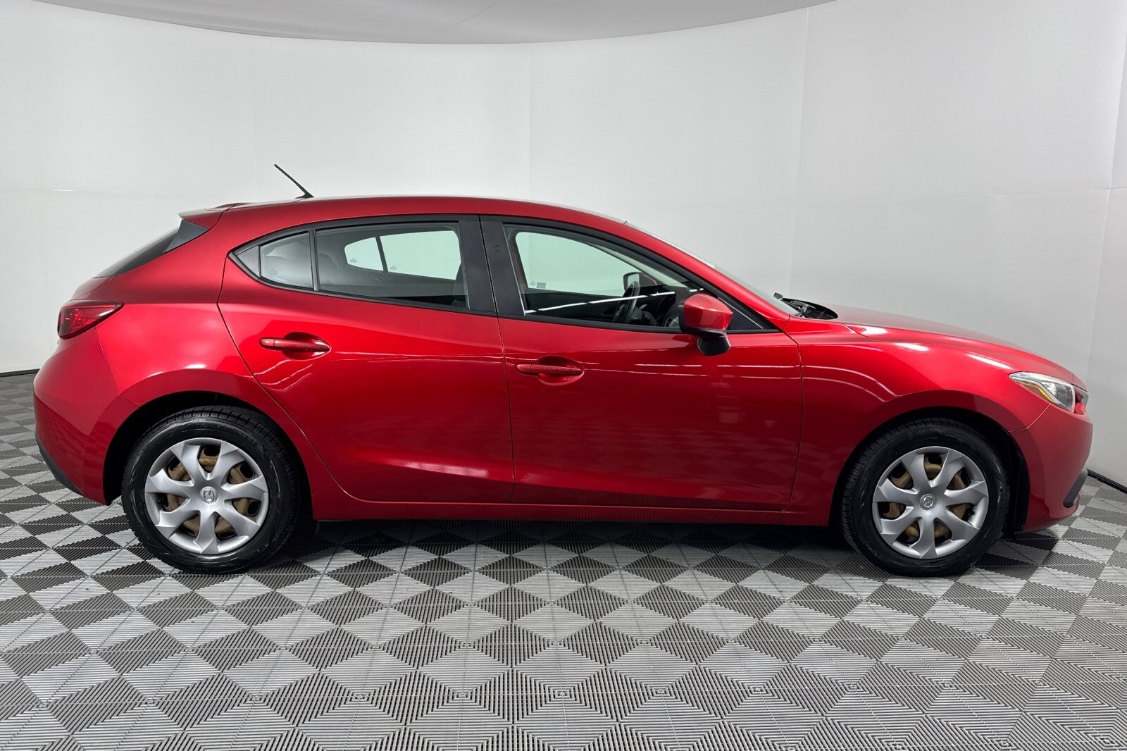 2014 Mazda Mazda3 i Sport photo 3