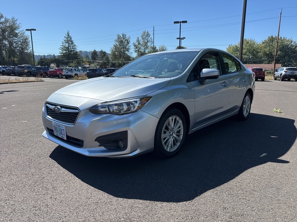 2018 Subaru Impreza 2.0i Premium photo 3