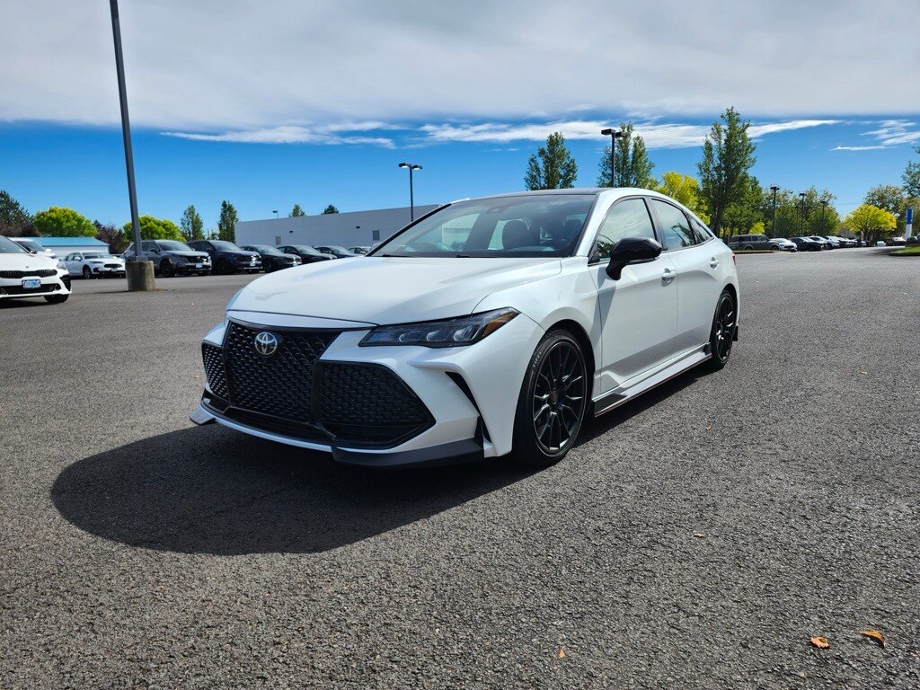 2021 Toyota Avalon TRD photo 3