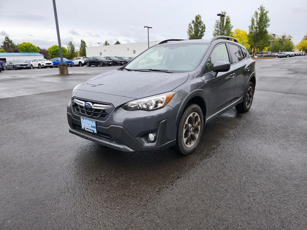 2023 Subaru Crosstrek Premium photo 2