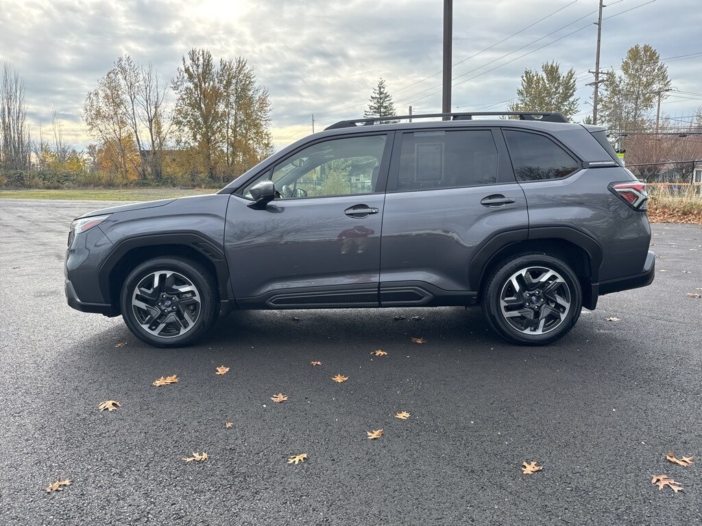 2025 Subaru Forester Limited photo 2