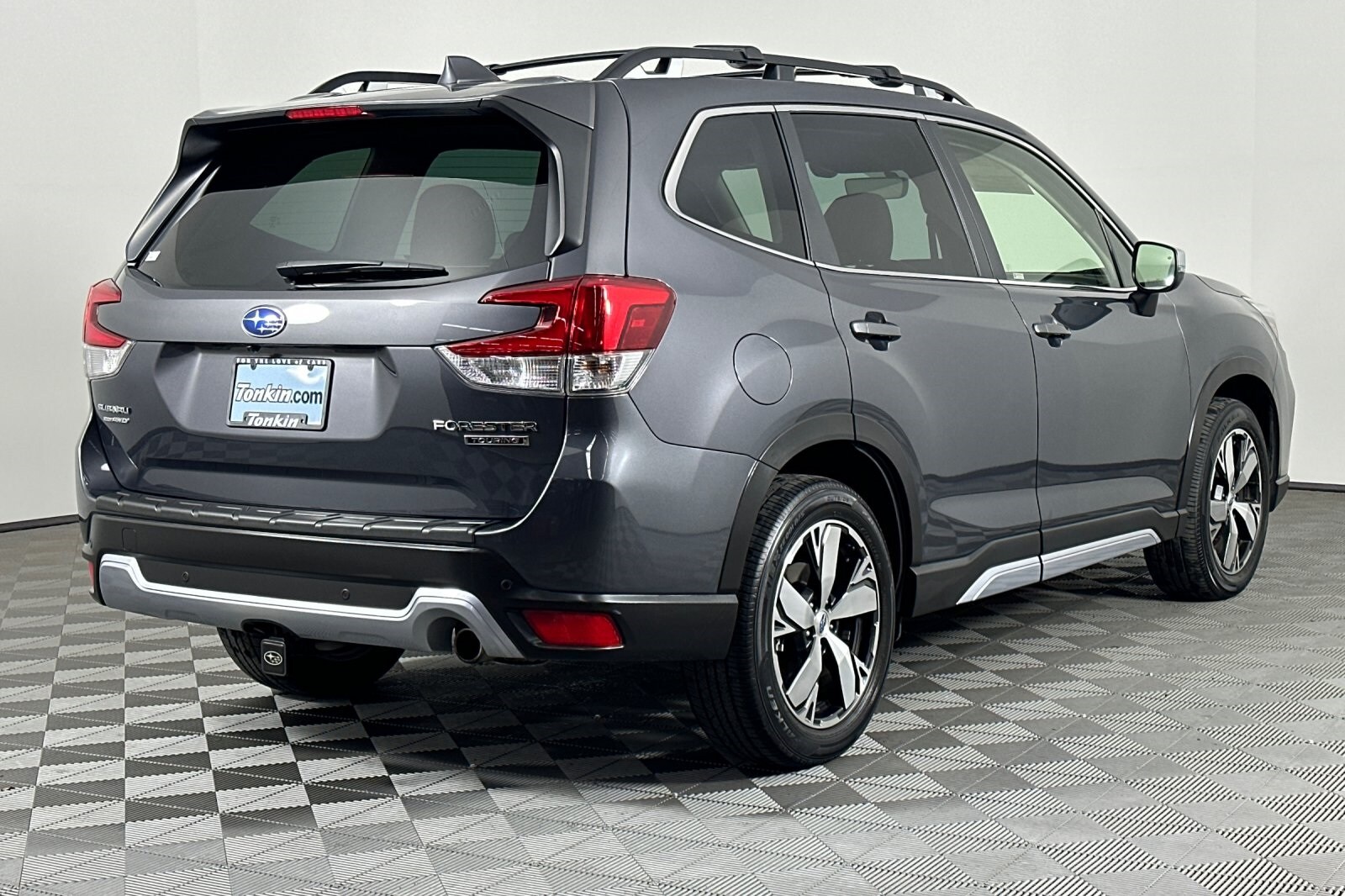 2021 Subaru Forester Touring photo 4