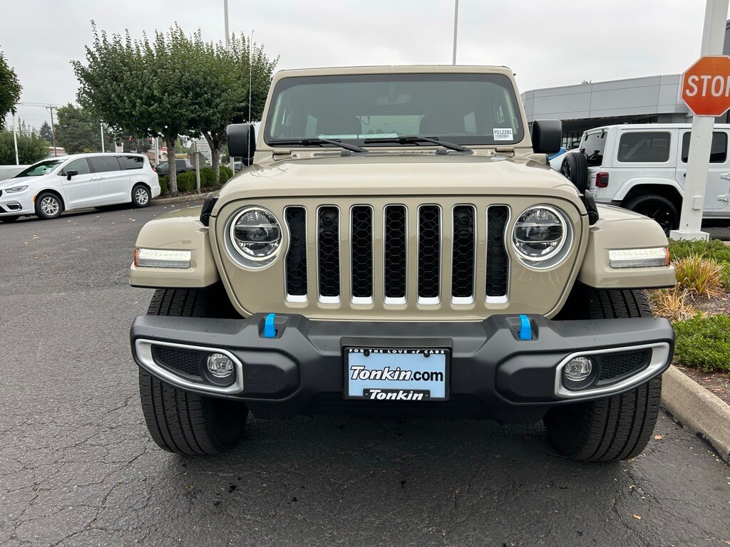 2022 Jeep Wrangler Unlimited Sahara 4xe photo 3