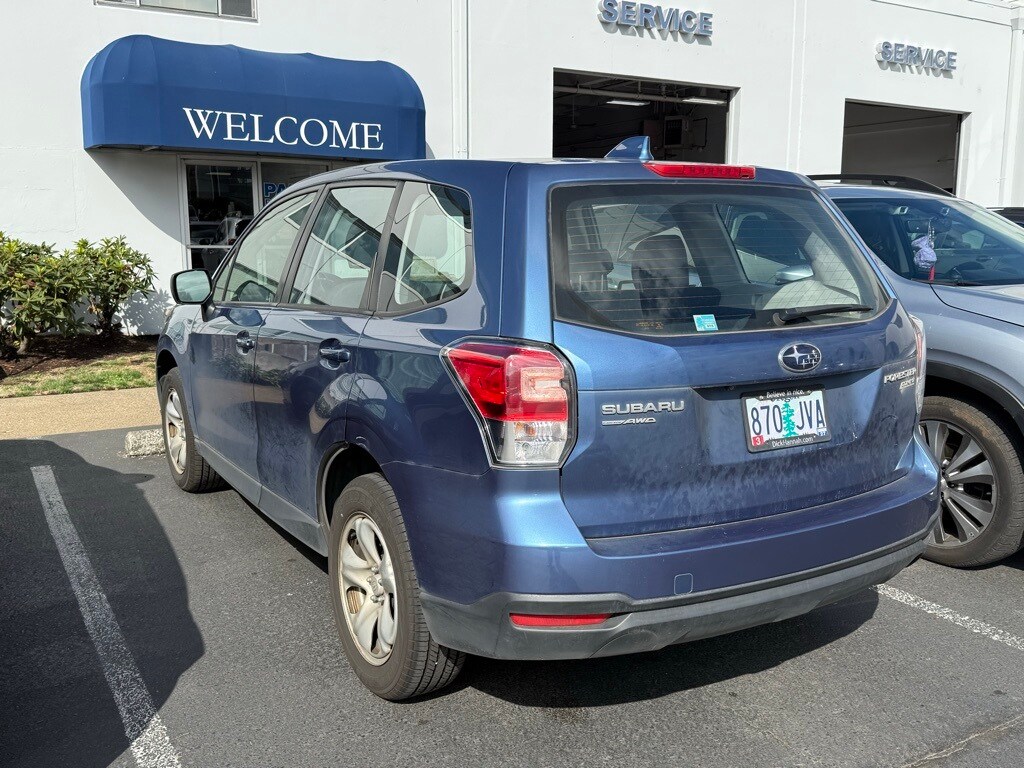 2017 Subaru Forester 2.5i photo 3