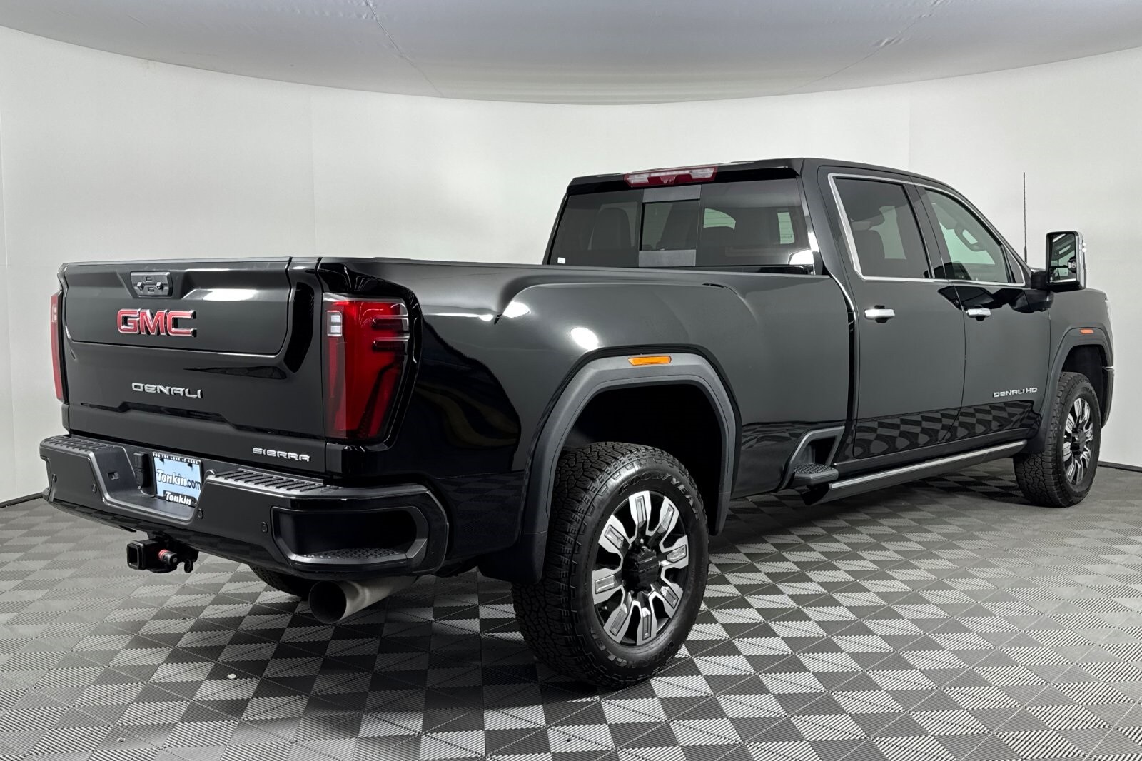 2024 Gmc Sierra 3500 HD Denali photo 3