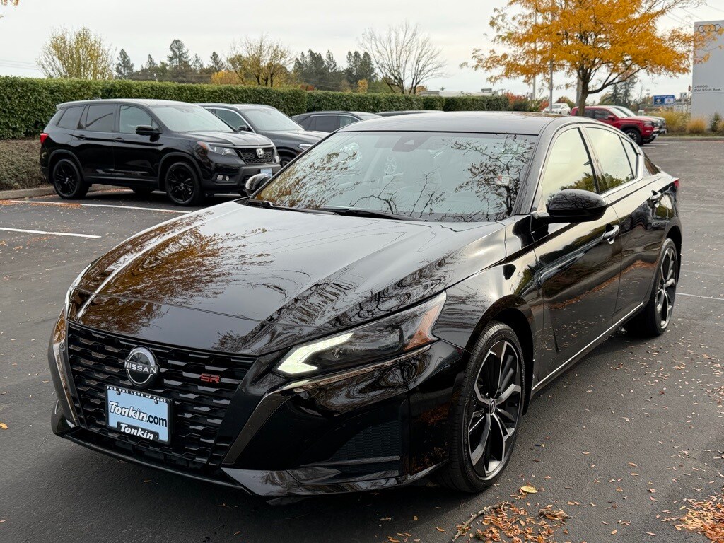 2023 Nissan Altima 2.5 SR photo 4