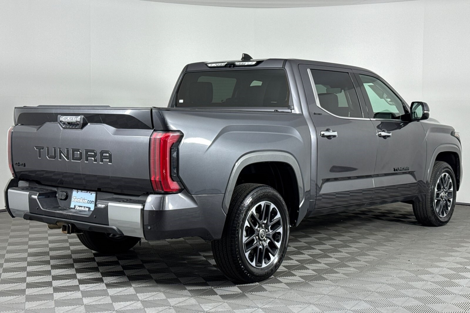 2022 Toyota Tundra Limited photo 4