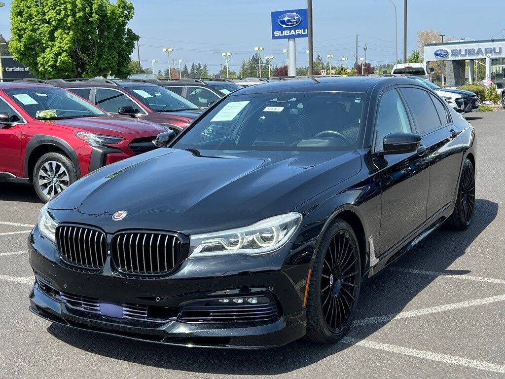 2017 Bmw 750i xDrive Sedan photo 3