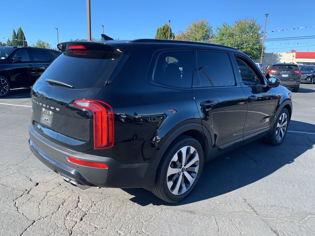 2022 Kia Telluride SX photo 2