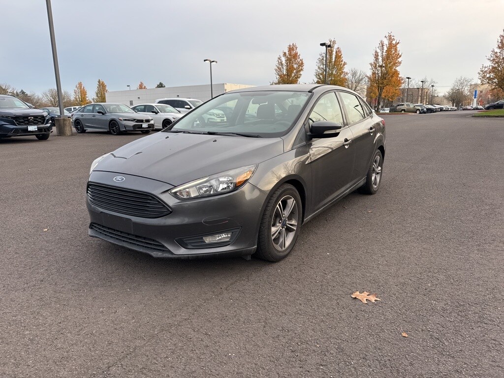 2018 Ford Focus SE photo 3