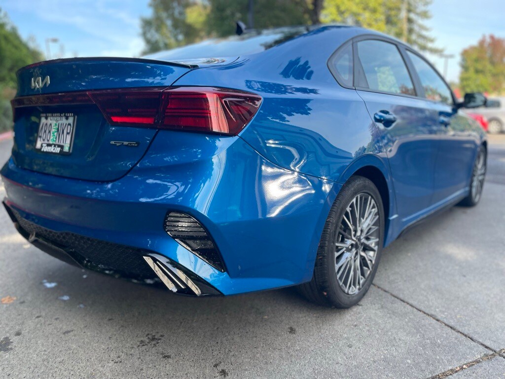 2022 Kia Forte GT-Line photo 4