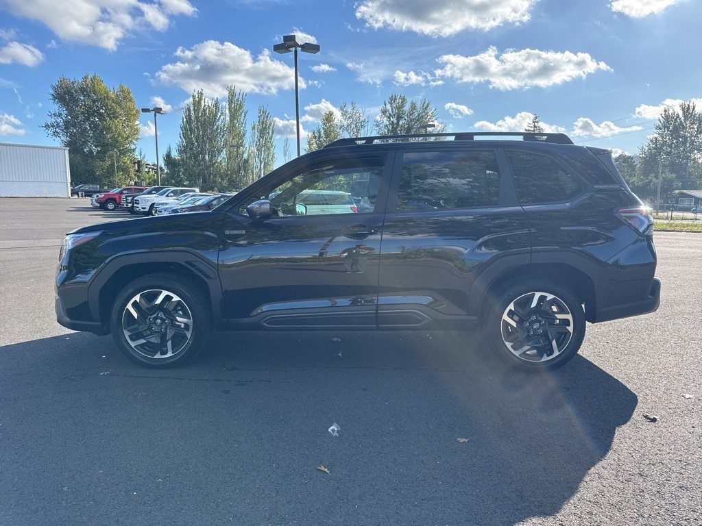 New 2025 Subaru Forester Hybrid Limited SUV