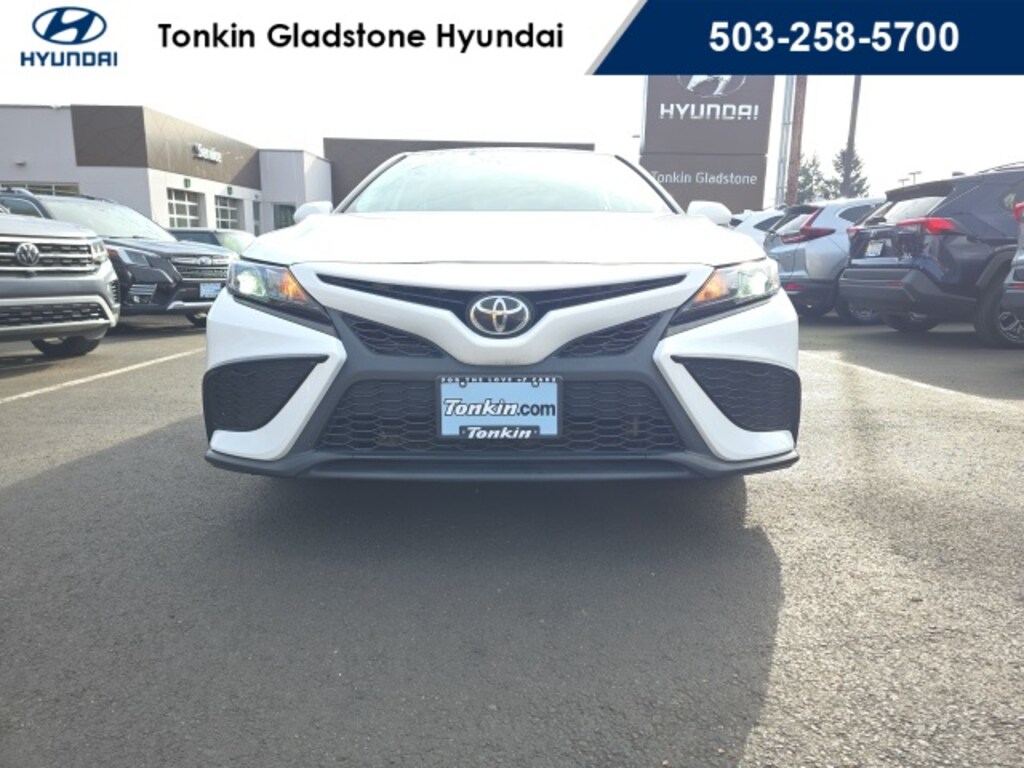 Used 2021 Toyota Camry SE Sedan