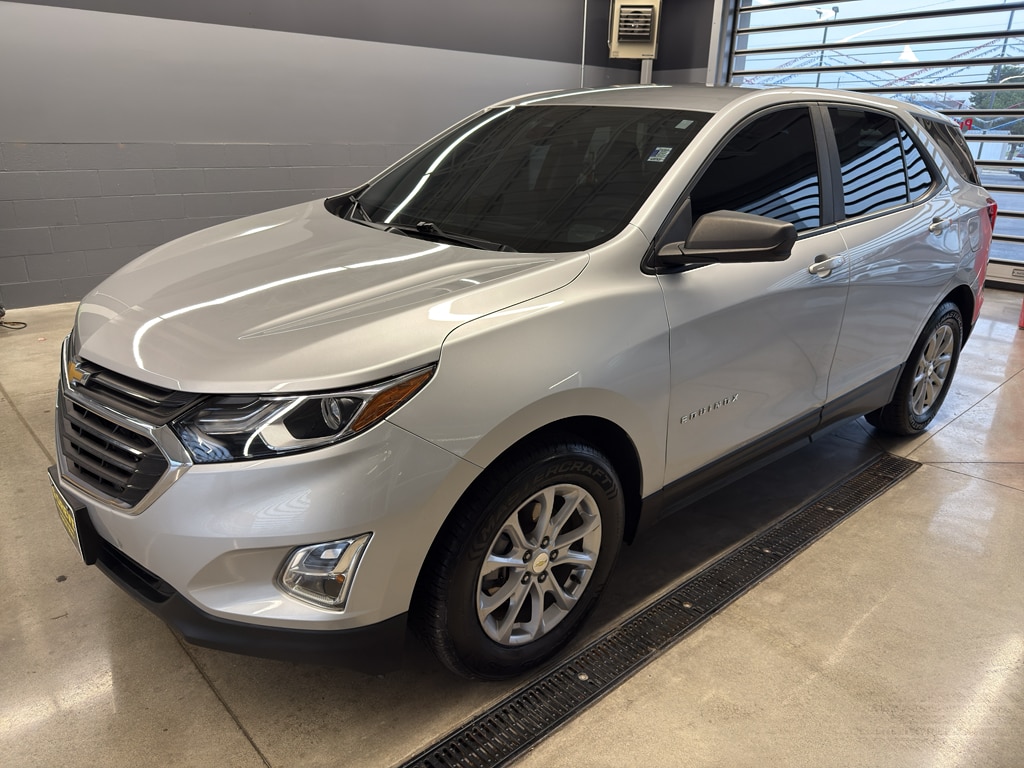 Used 2021 Chevrolet Equinox LS w/1LS SUV