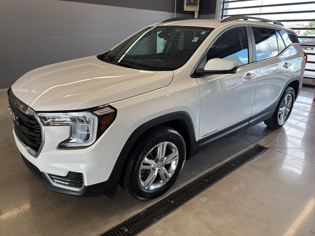 2022 Gmc Terrain SLE photo 2