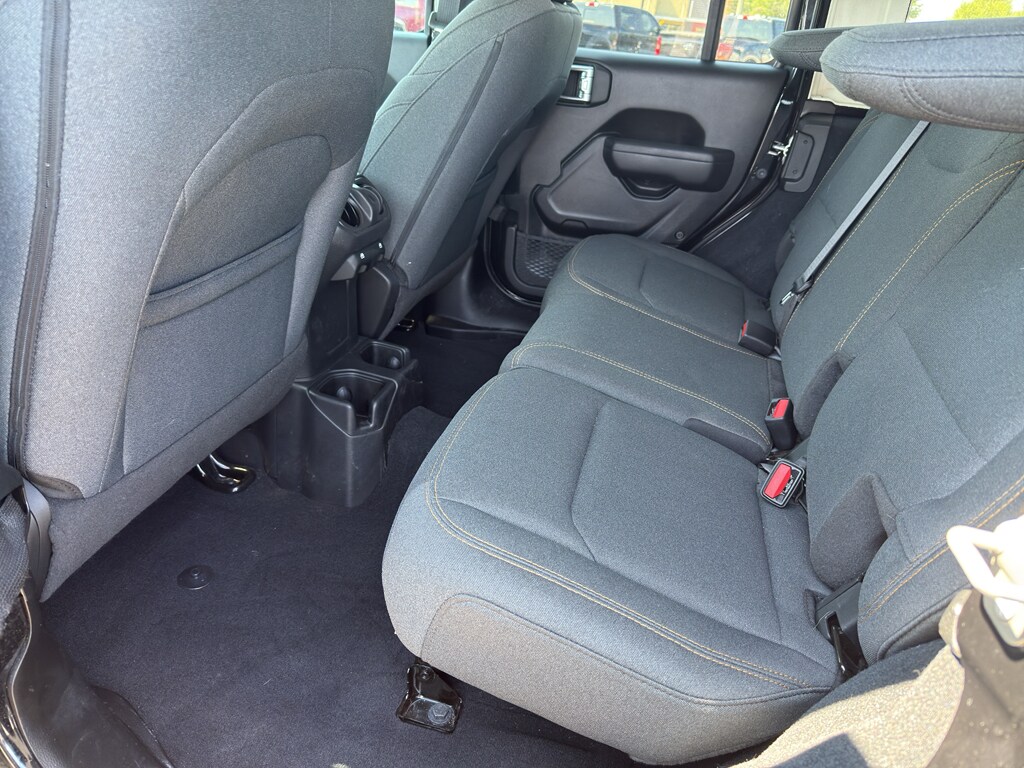 2024 Jeep Wrangler Sport S photo 4