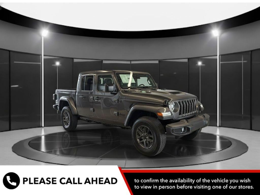 2026 Jeep Gladiator Sport S Auto's photo
