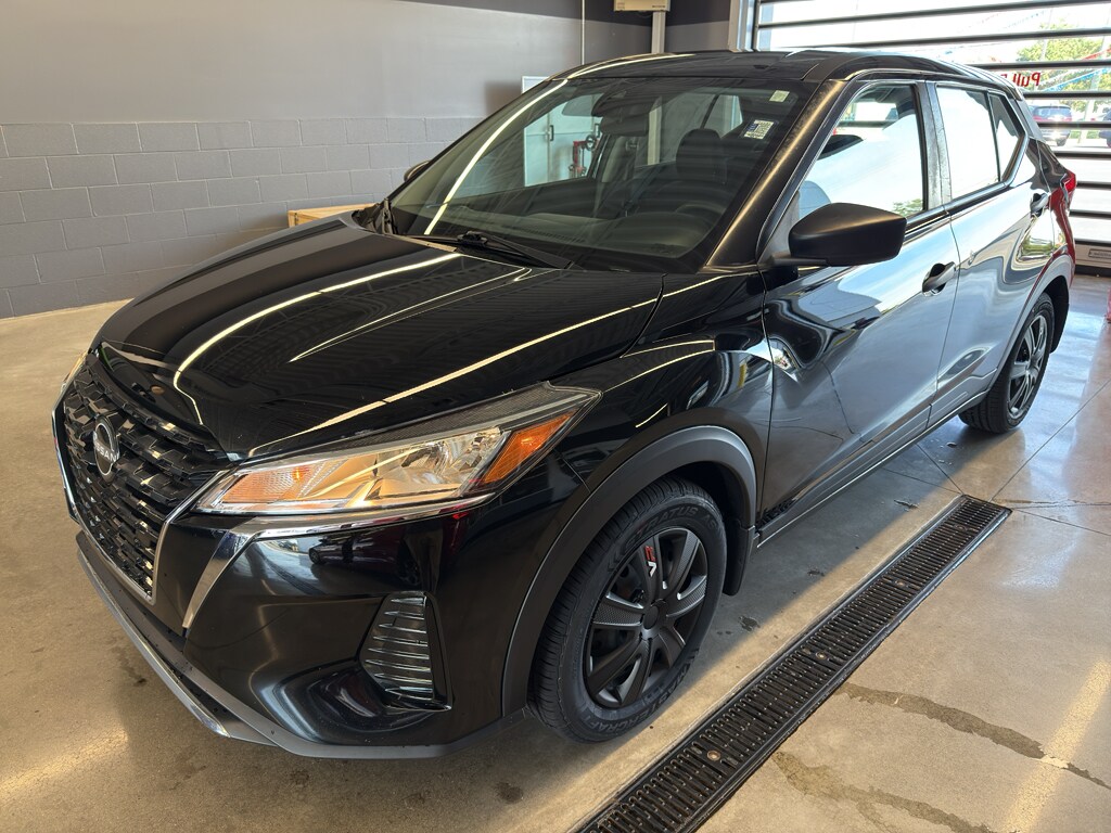 Used 2022 Nissan Kicks S SUV
