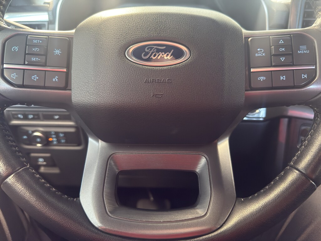 2022 Ford F-150 XLT photo 3