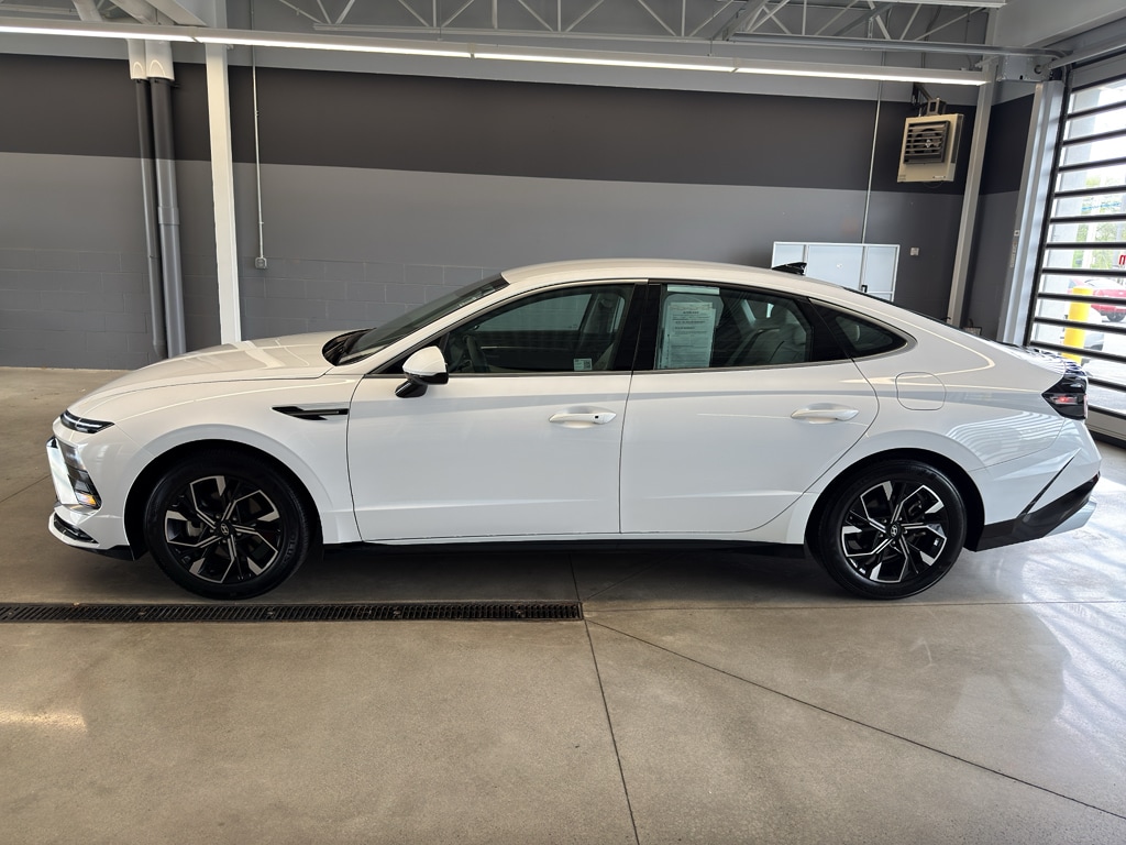 2025 Hyundai Sonata SEL - Photo 13