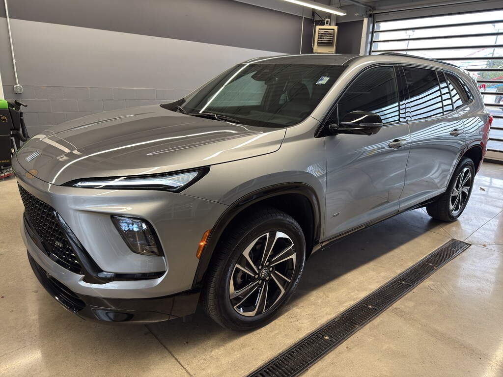 Used 2025 Buick Enclave Sport Touring SUV