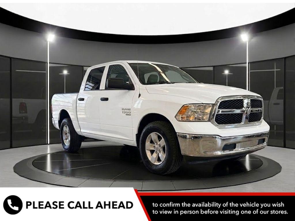 2023 RAM 1500 Classic SLT 4x4 Crew Cab 5'7's photo