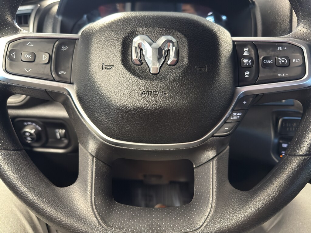 2025 Ram 2500 Tradesman photo 3