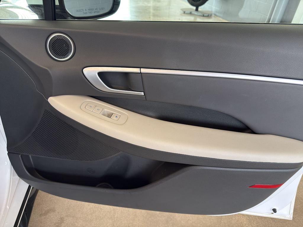 2025 Hyundai Sonata SEL - Photo 23