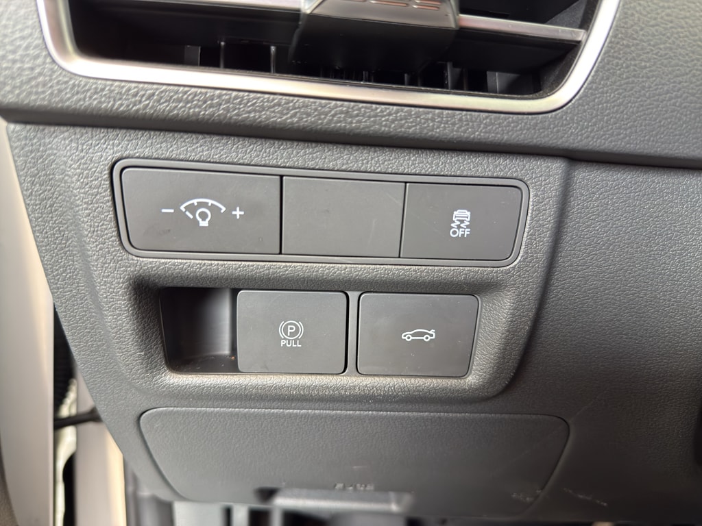 2025 Hyundai Sonata SEL - Photo 9