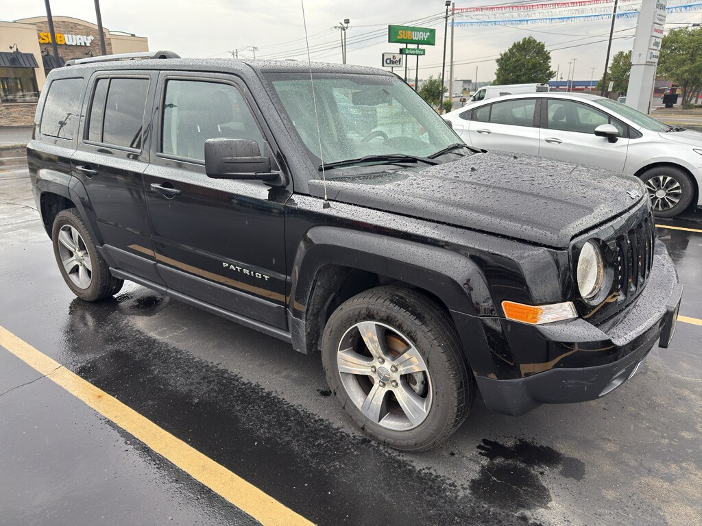 2016 Jeep Patriot High Altitude Altitude Edition photo 2
