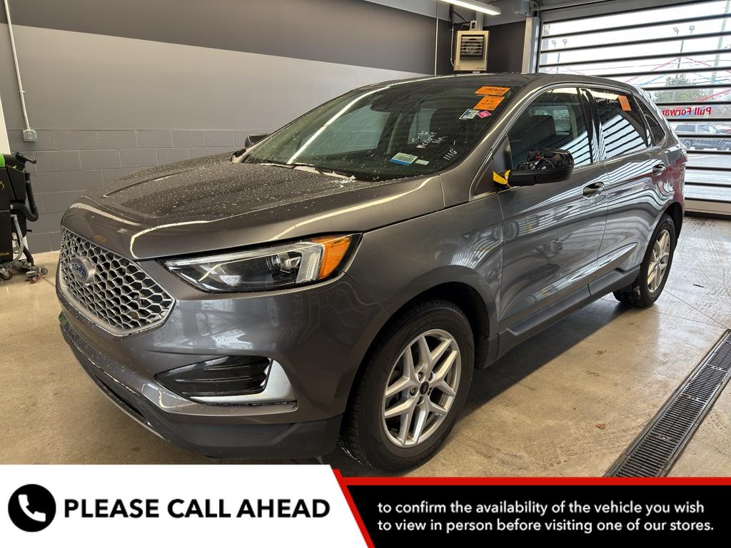2024 Ford Edge SEL's photo