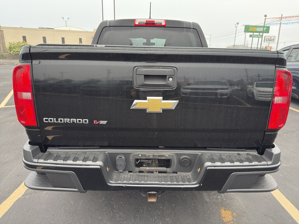 2019 Chevrolet Colorado Work Truck photo 3