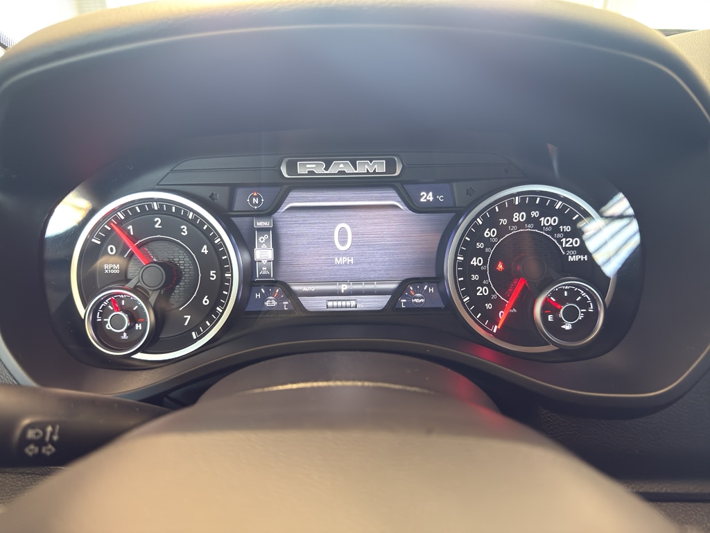 New 2026 Ram 1500 BIG HORN CREW CAB 4X4 5'7 BOX Pickup