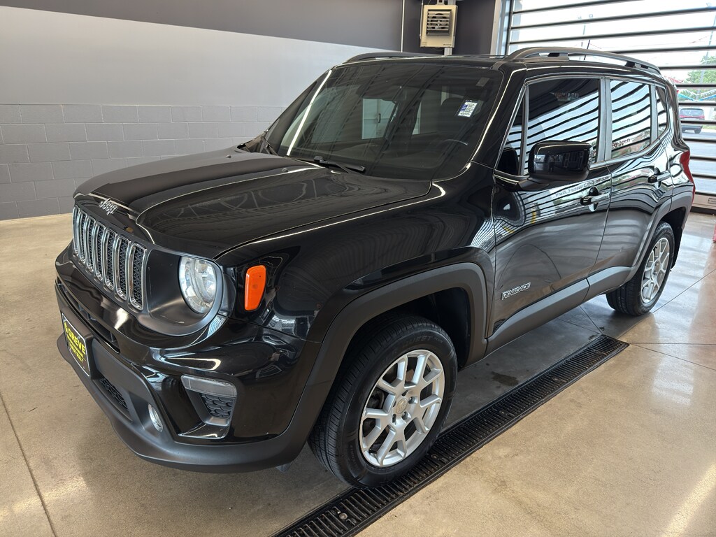 Used 2019 Jeep Renegade Latitude 4x4 SUV