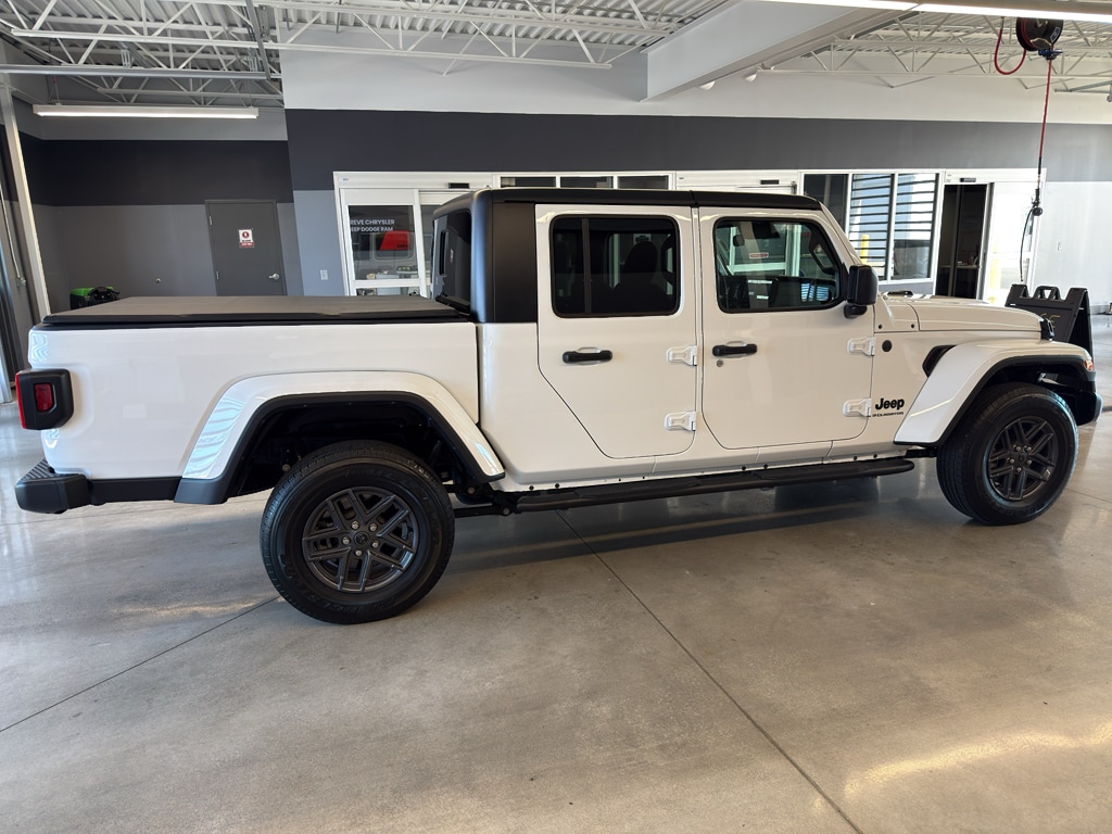 2024 Jeep Gladiator Sport S - Photo 17