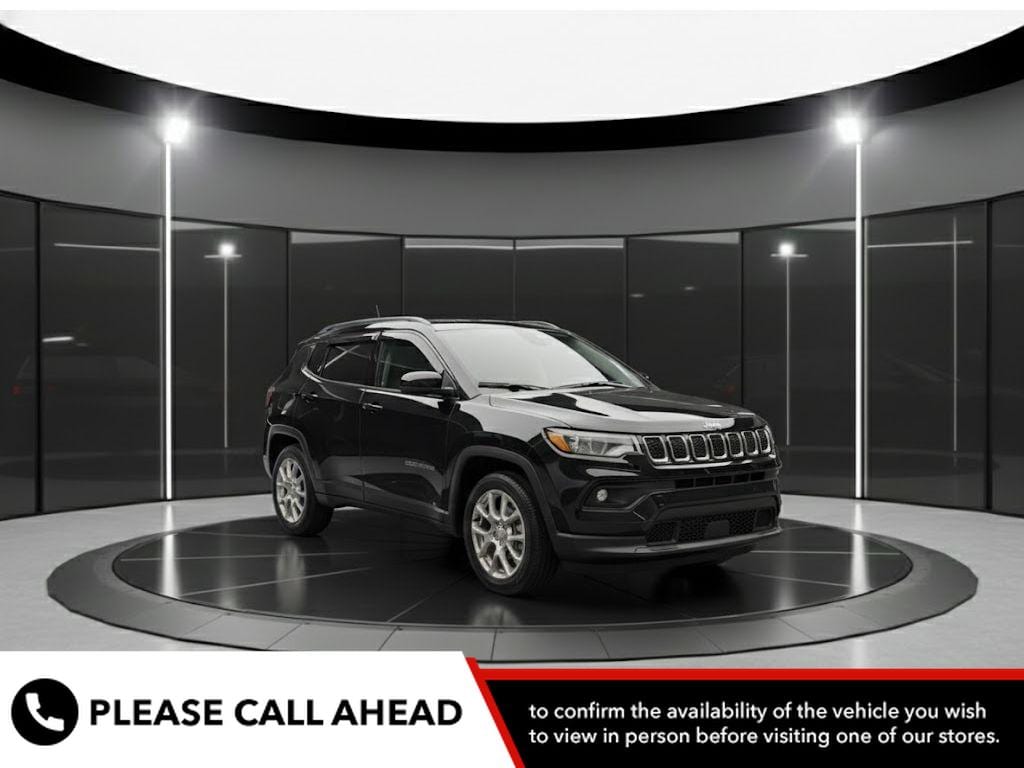 2024 Jeep Compass Latitude Lux's photo