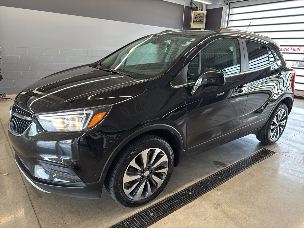 2022 Buick Encore Preferred photo 2