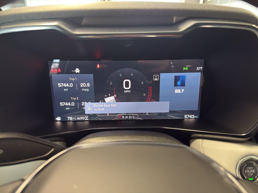 2024 Gmc Canyon AT4X photo 4