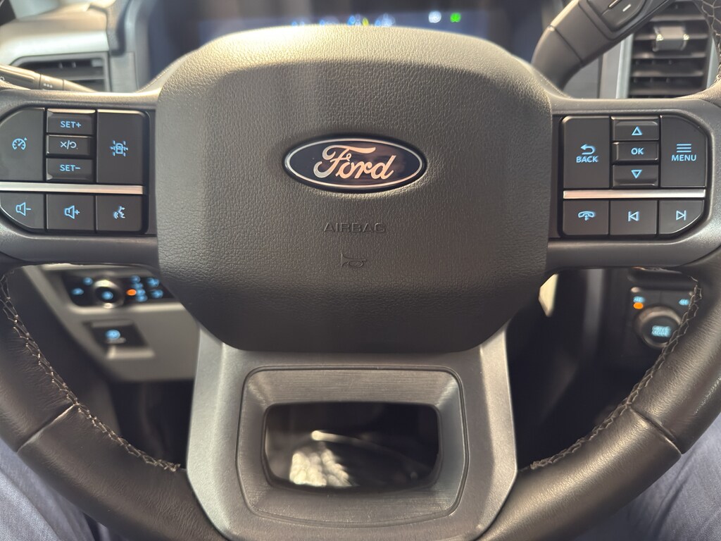 2024 Ford F-150 XLT photo 2