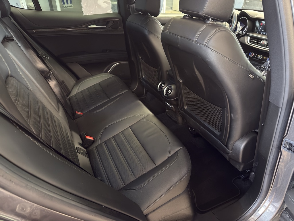 2023 Alfa Romeo Stelvio Quadrifoglio - Photo 30
