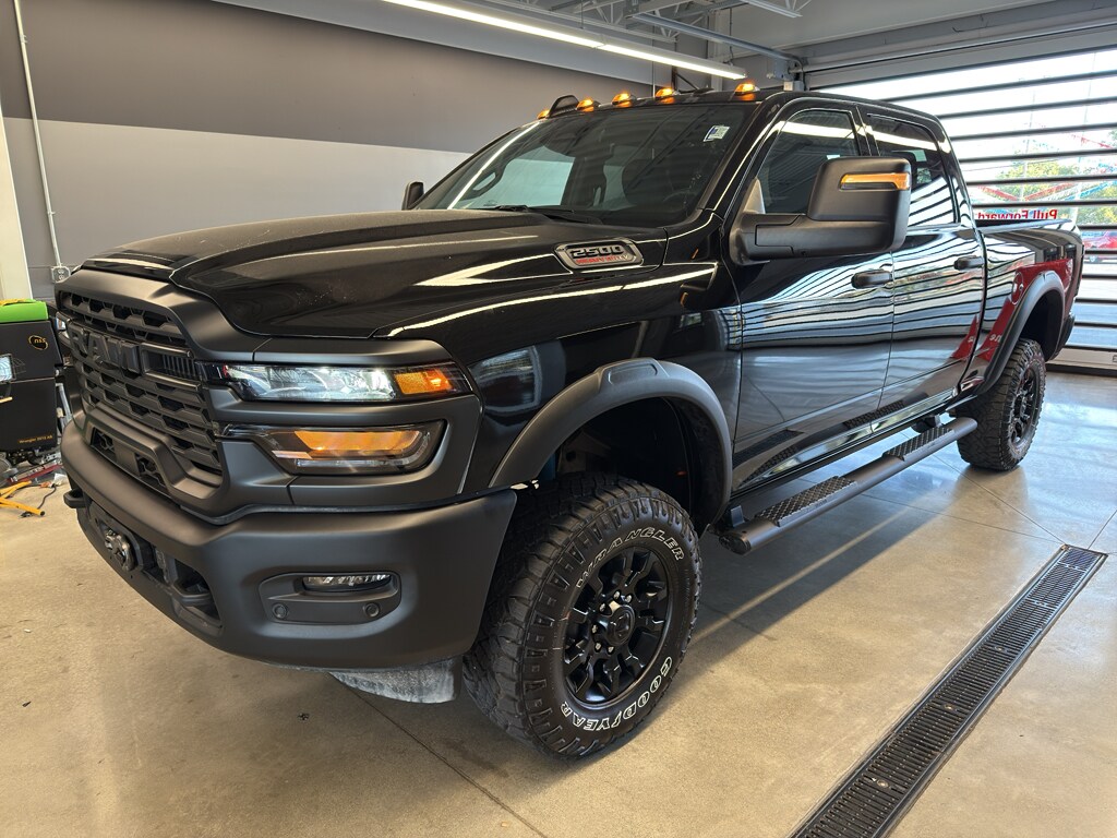2025 Ram 2500 Tradesman photo 2