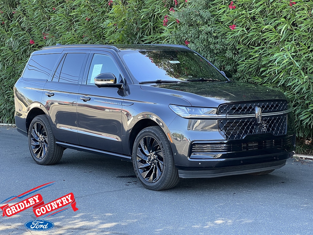 2025 Lincoln Navigator