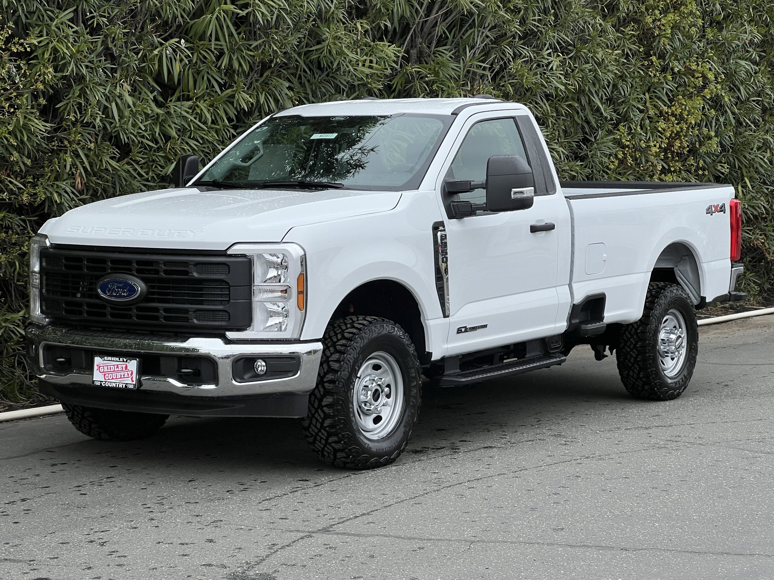 2025 Ford F-350 XL photo 2