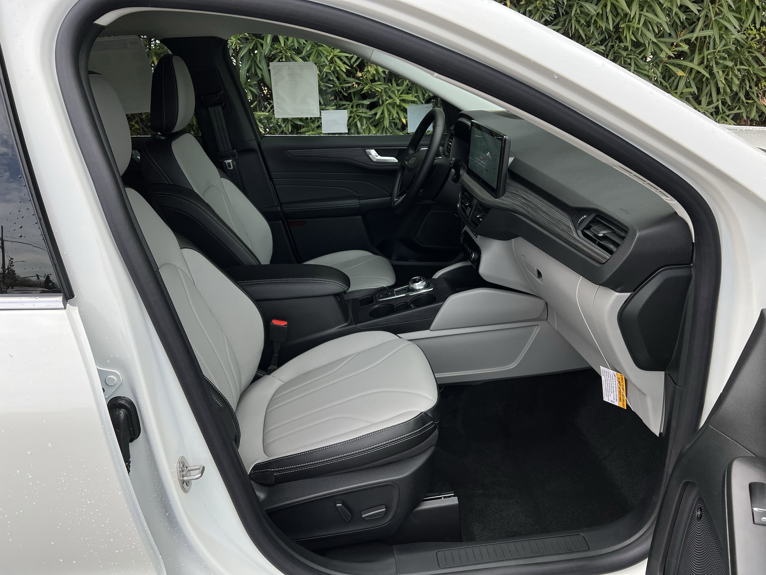 2025 Ford Escape Plug-in hybrid PHEV - Photo 13