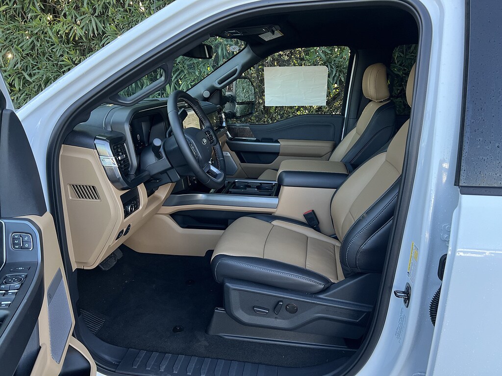 2026 Ford F-250 Super Duty Lariat - Photo 13