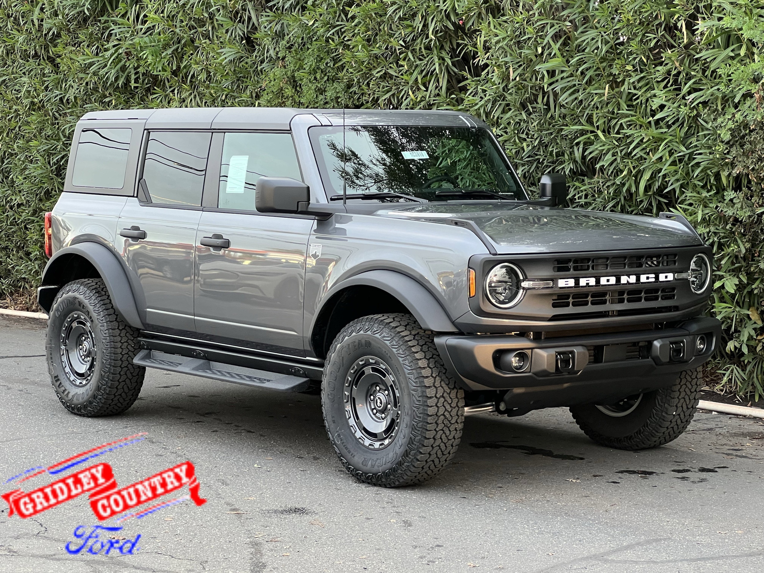 2025 Ford Bronco 4-Door Big Bend's photo