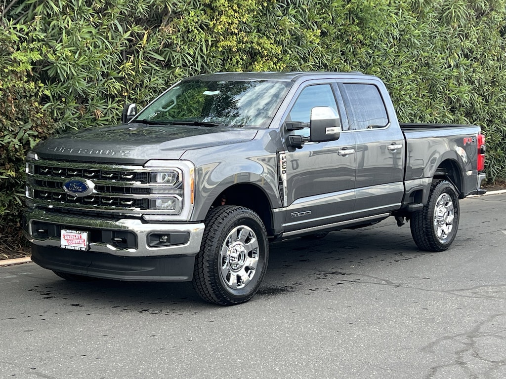 New 2026 Ford Super Duty F-250 SRW LARIAT Truck Crew Cab