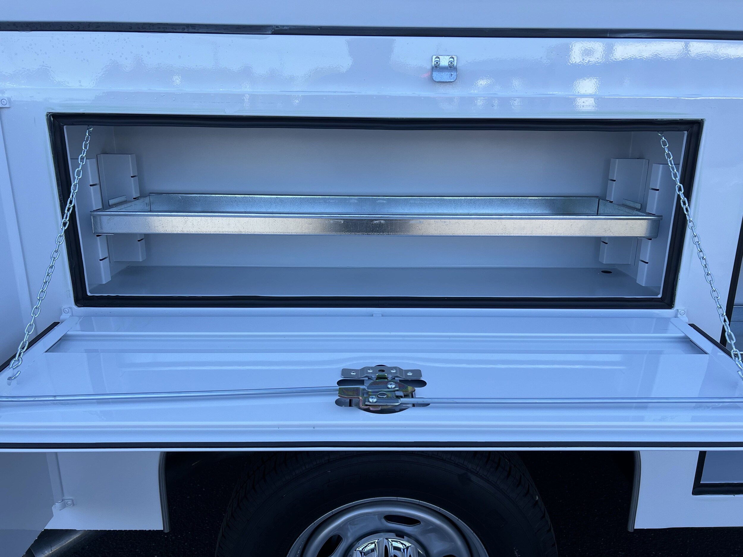 2025 Ford F-350 Super Duty Chassis Cab XL - Photo 8