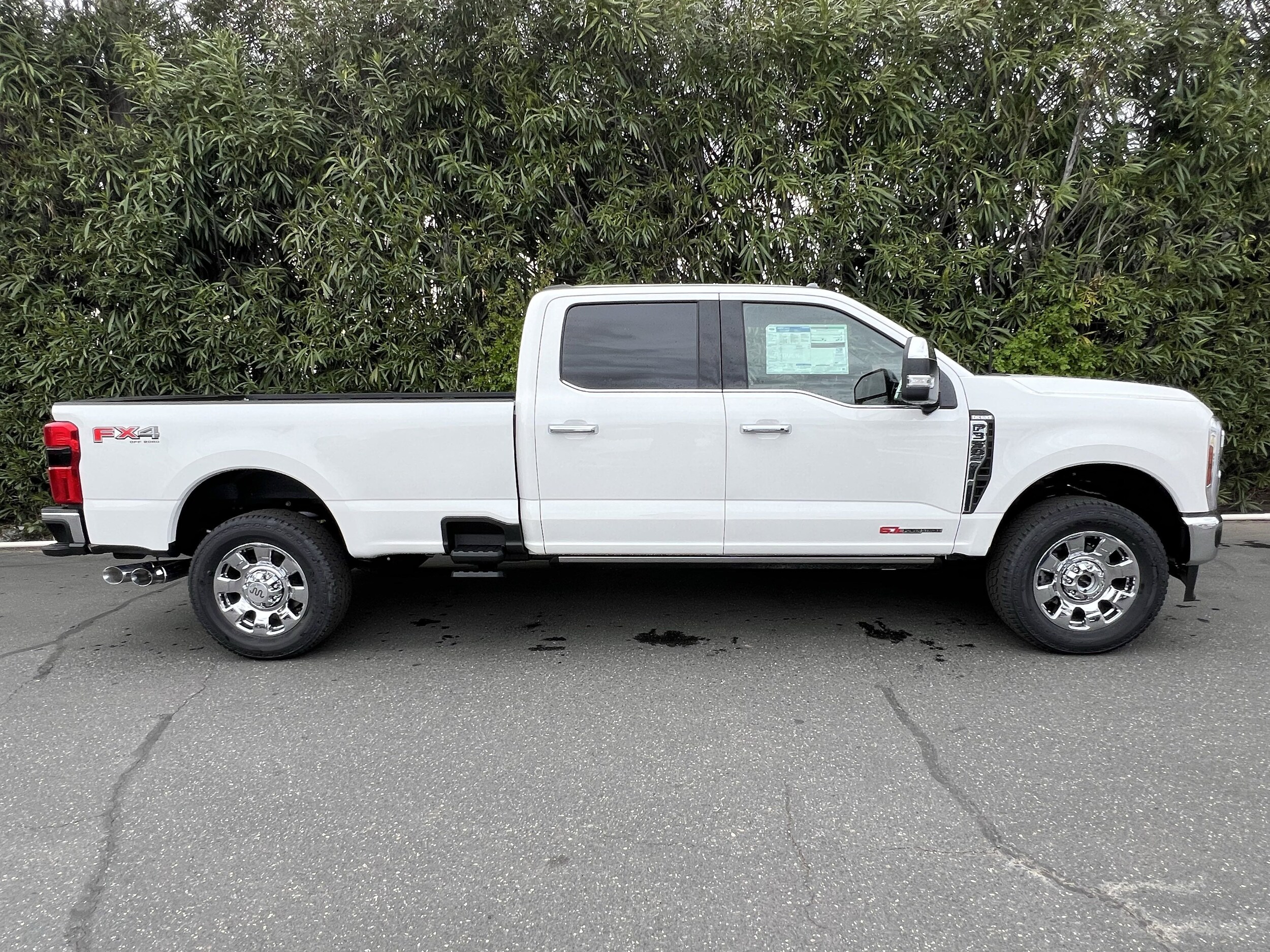 2025 Ford F-350 King Ranch photo 4