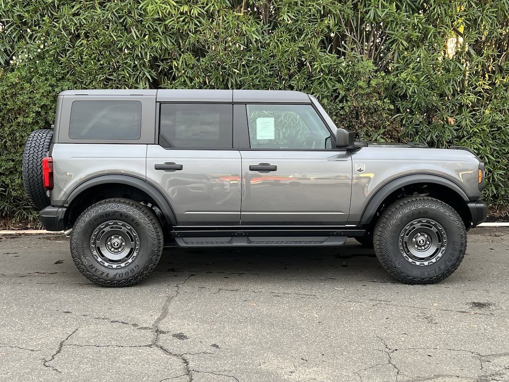 New 2025 Ford Bronco Big Bend SUV
